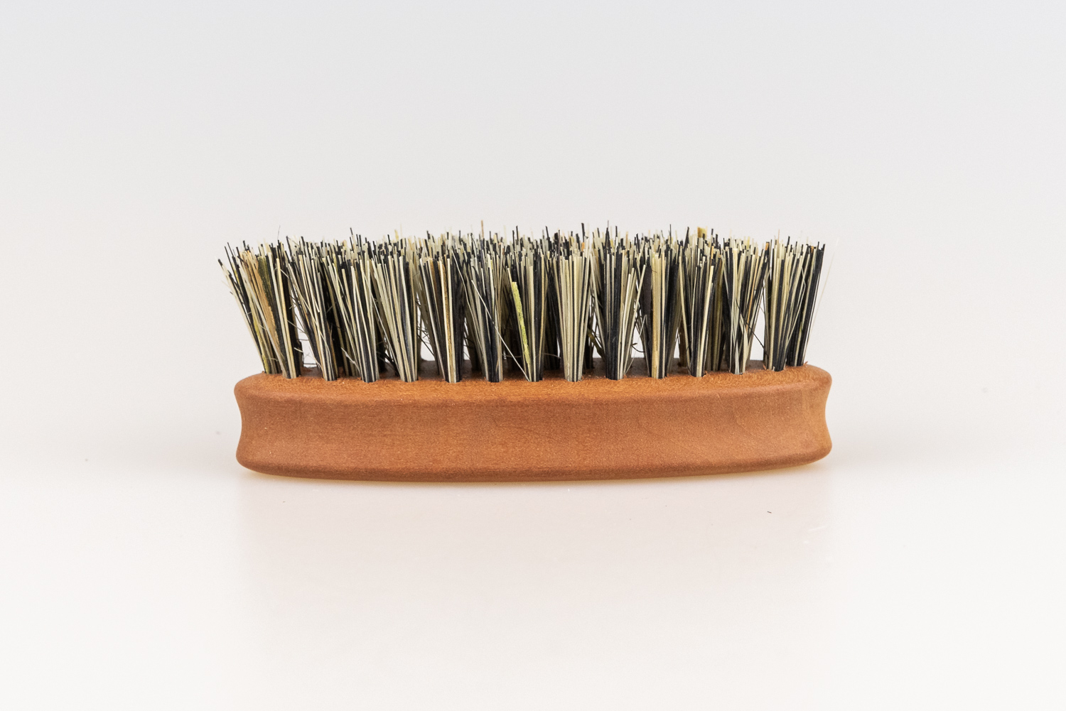 Bartbürste Vegan oval